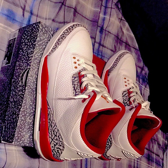 Jordan 3 cardinal red